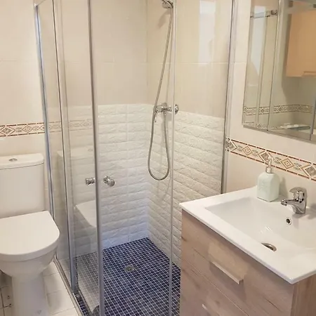 Apartament Pacos *